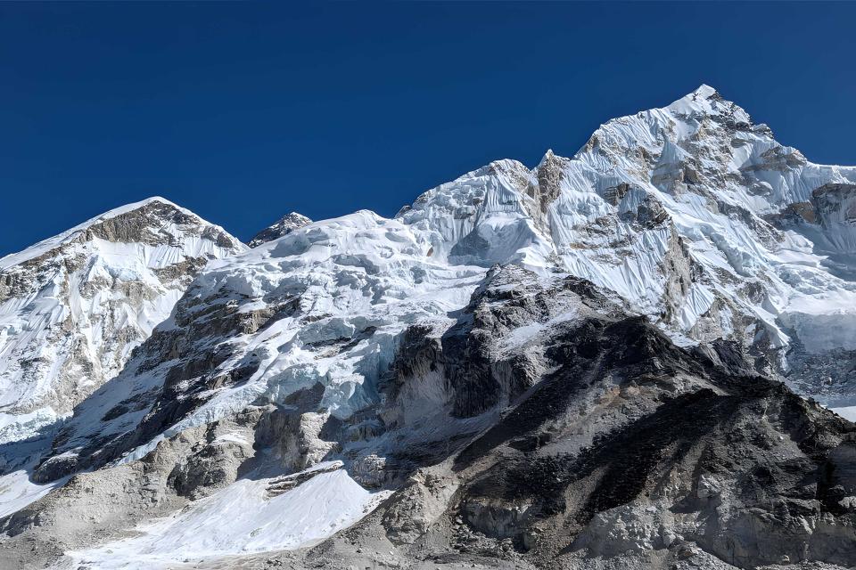 Everest Base Camp Luxury Trekking